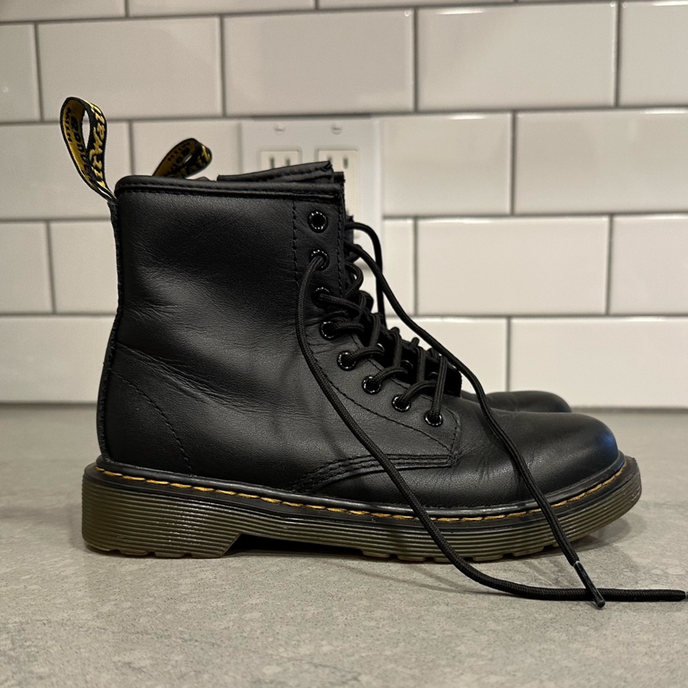Doc Marten JUNIOR 1460 SOFTY T LEATHER LACE UP BOOTS